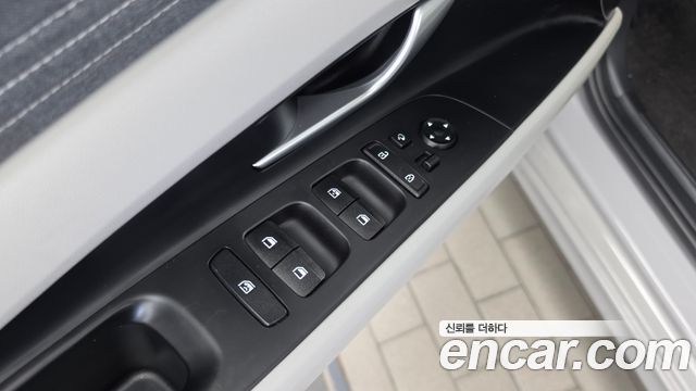 Hyundai AVANTE 2023 — photo 28