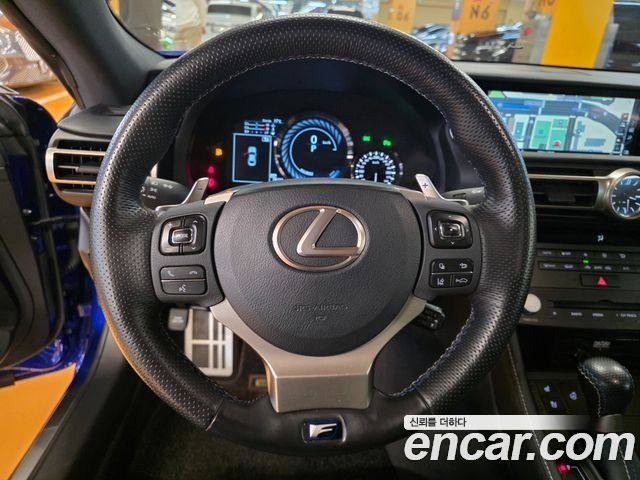 Lexus RC 2020 — photo 14