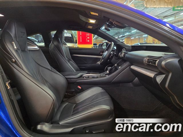 Lexus RC 2020 — photo 15