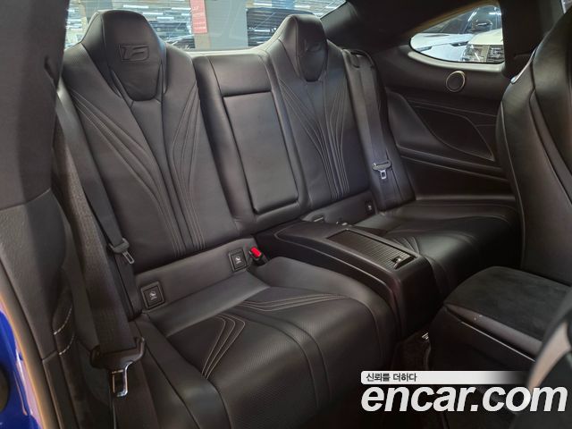 Lexus RC 2020 — photo 16
