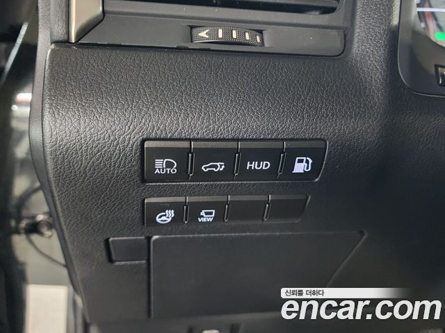Lexus RX 2020 — photo 18
