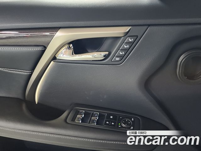 Lexus RX 2020 — photo 19