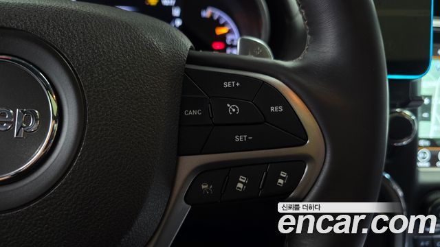 Jeep Cherokee 2018 — photo 21