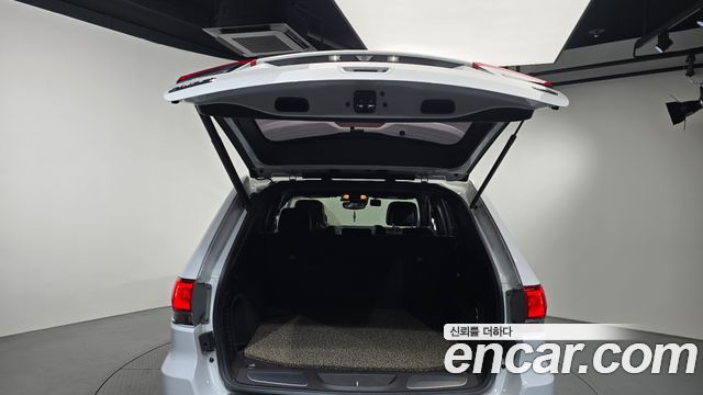 Jeep Cherokee 2018 — photo 22