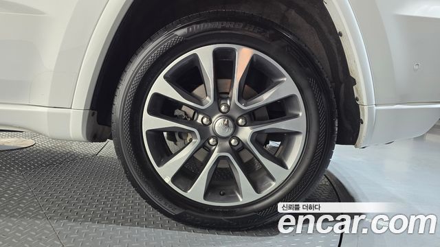 Jeep Cherokee 2018 — photo 7