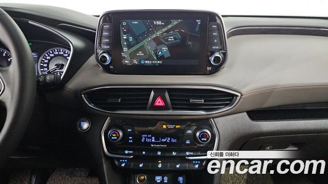 Hyundai Santafe 2019 — photo 19