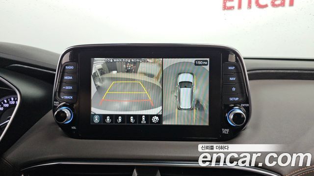 Hyundai Santafe 2019 — photo 21