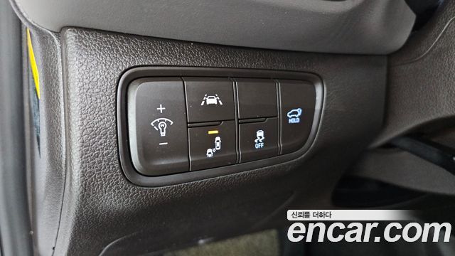 Hyundai Santafe 2019 — photo 25