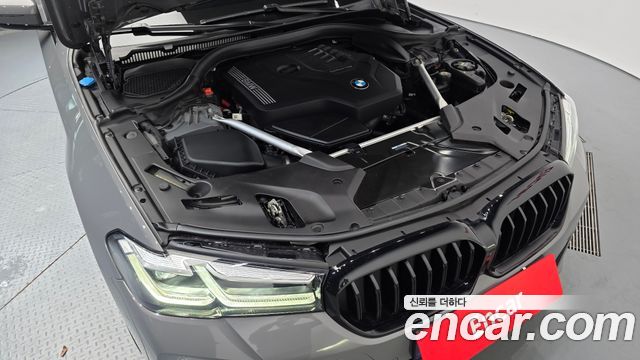 BMW 5-Series 2022 — photo 6