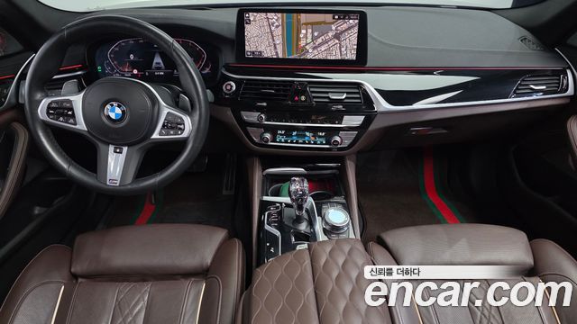 BMW 5-Series 2022 — photo 7