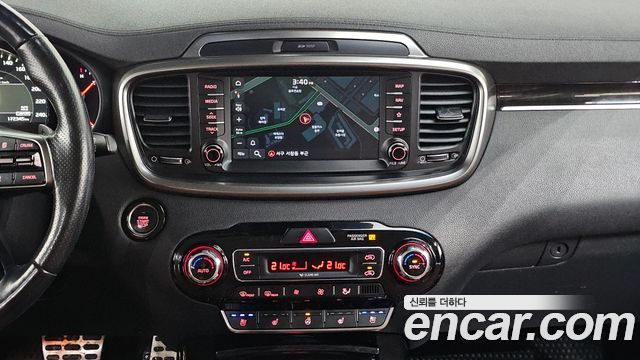Kia Sorento 2019 — photo 20