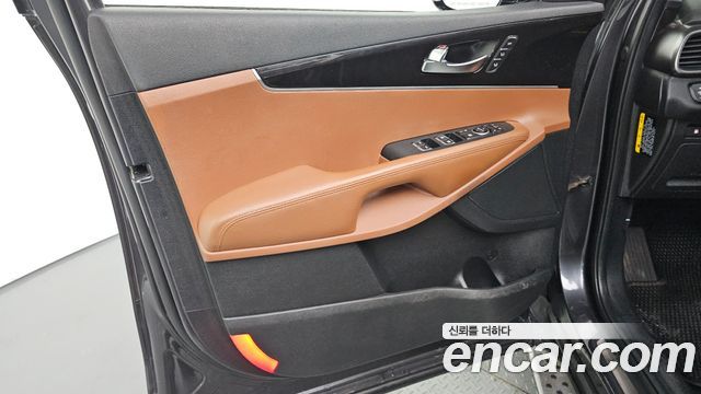 Kia Sorento 2019 — photo 14