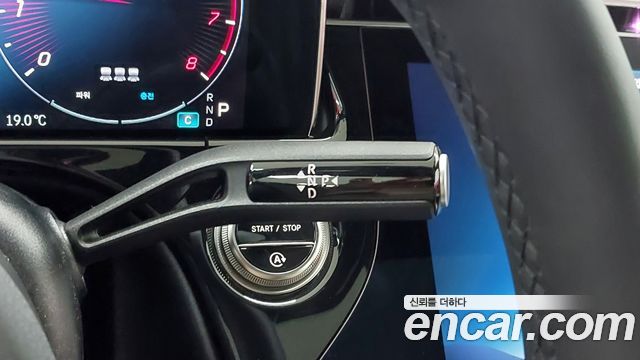 Mercedes-Benz E-Class 2026 — photo 9
