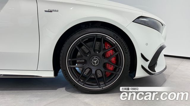 Mercedes-Benz A-Class 2025 — photo 5