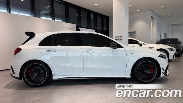 Mercedes-Benz A-Class 2025 — photo 9