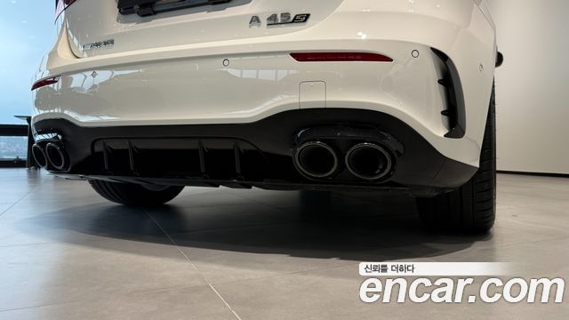 Mercedes-Benz A-Class 2025 — photo 11