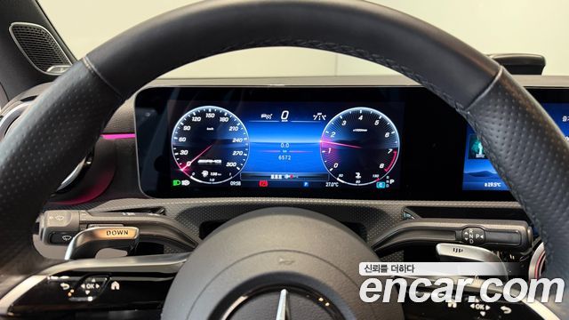 Mercedes-Benz A-Class 2025 — photo 16