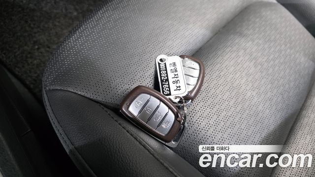 Hyundai AVANTE 2020 — photo 16