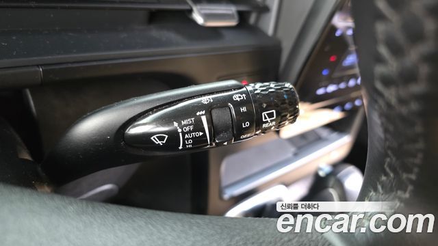 Hyundai Staria 2025 — photo 30