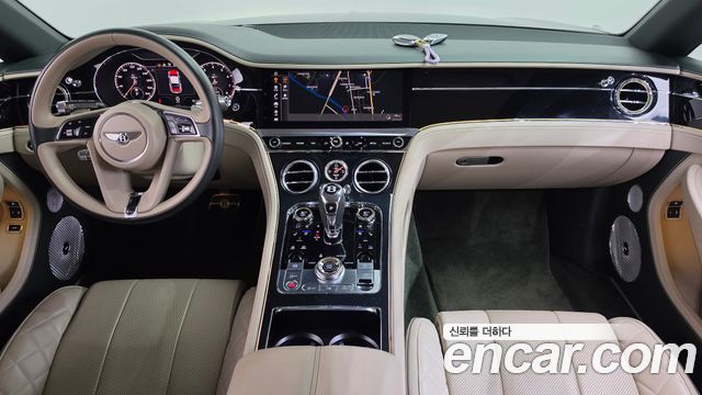 Bentley Continental 2019 — photo 10