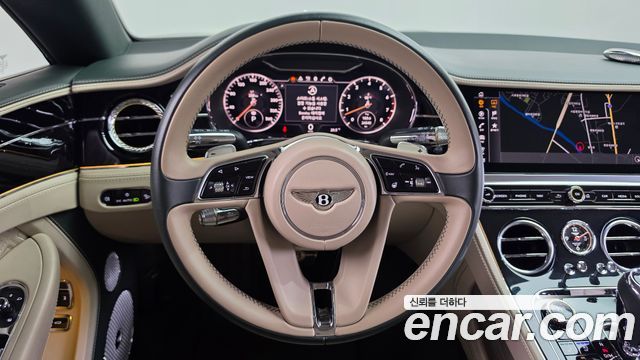 Bentley Continental 2019 — photo 19