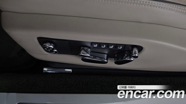 Bentley Continental 2019 — photo 21