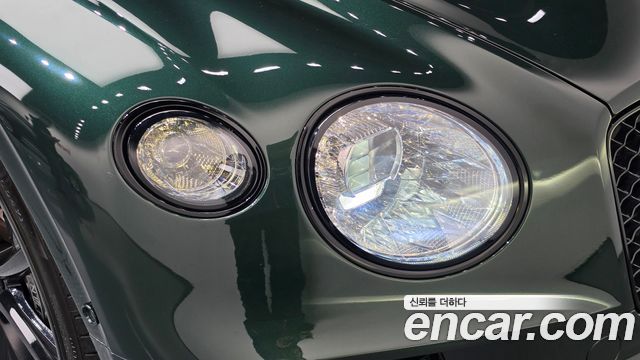 Bentley Continental 2019 — photo 8