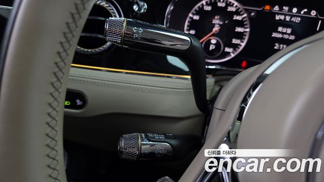 Bentley Continental 2019 — photo 28