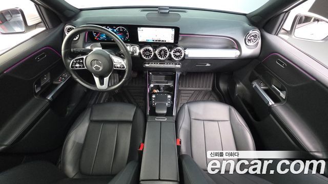 Mercedes-Benz GLB-Class 2022 — photo 7