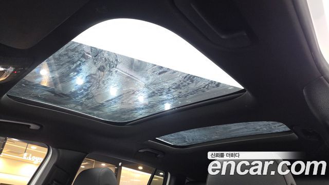 Mercedes-Benz GLB-Class 2022 — photo 19