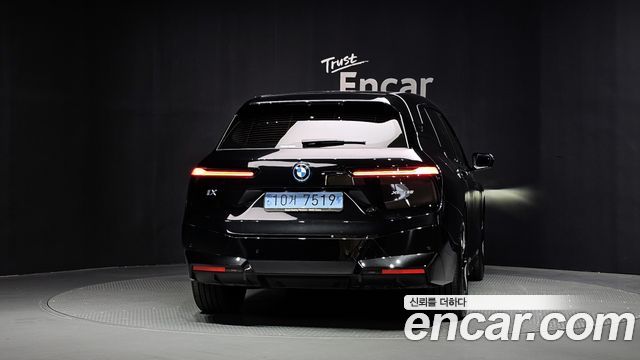BMW iX 2022 — photo 4