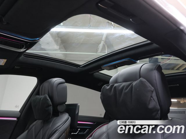 Mercedes-Benz S-Class 2022 — photo 11