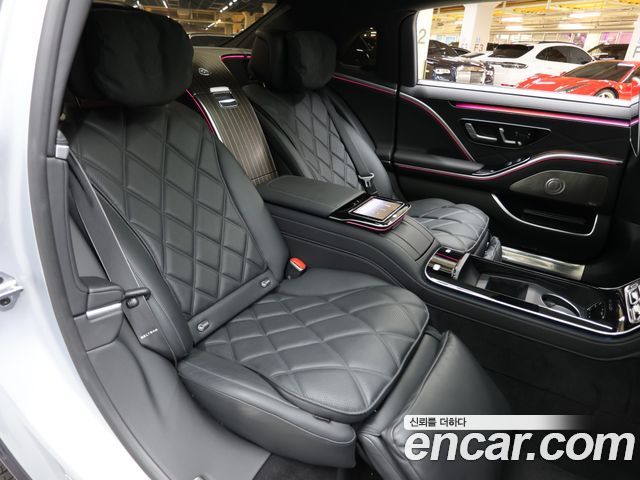 Mercedes-Benz S-Class 2022 — photo 17