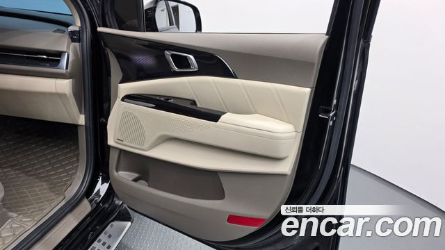 Kia Canival 2021 — photo 14