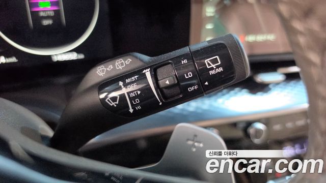 Kia Canival 2021 — photo 29