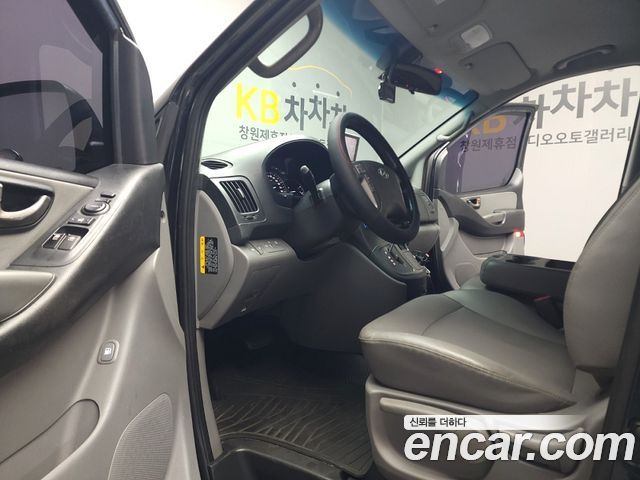 Hyundai Starex 2020 — photo 10