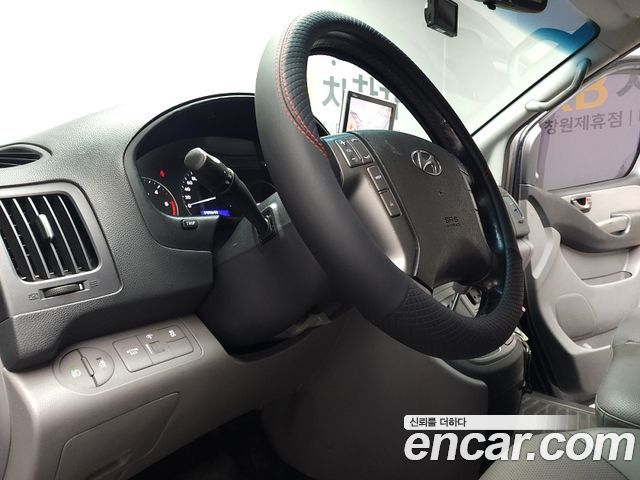 Hyundai Starex 2020 — photo 11