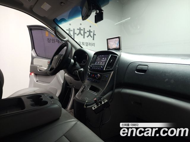 Hyundai Starex 2020 — photo 15