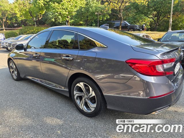 Honda Accord 2019 — photo 2
