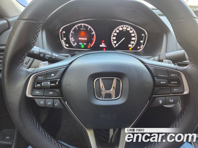 Honda Accord 2019 — photo 10