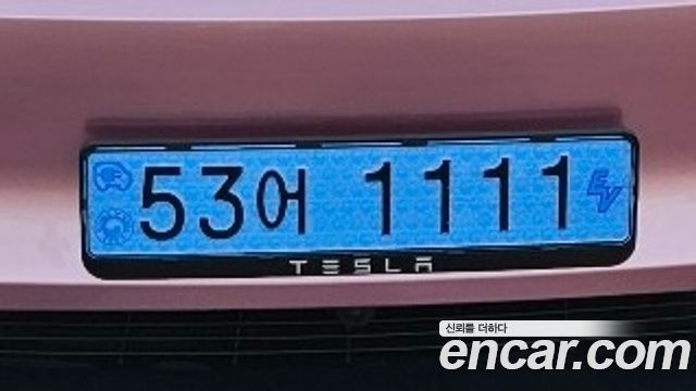 Tesla Model Y 2025 — photo 1