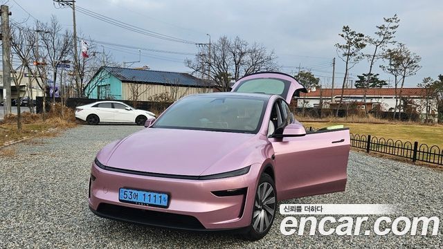 Tesla Model Y 2025 — photo 5