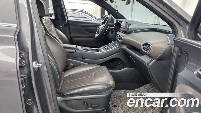 Hyundai Santafe 2021 — photo 11