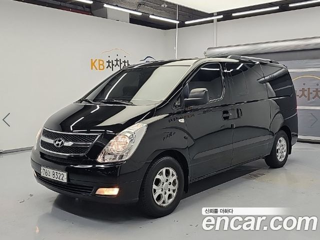 Hyundai Starex 2013 — photo 1