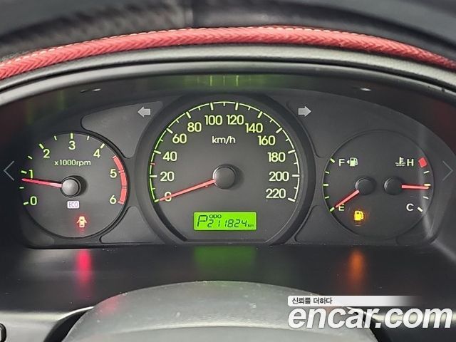 Hyundai Starex 2013 — photo 6