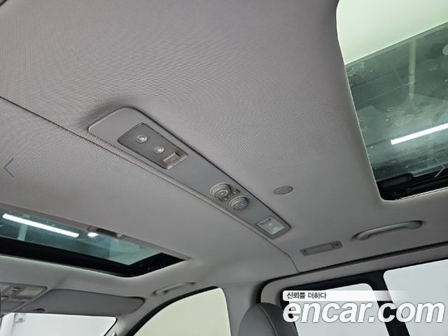 Hyundai Starex 2013 — photo 14