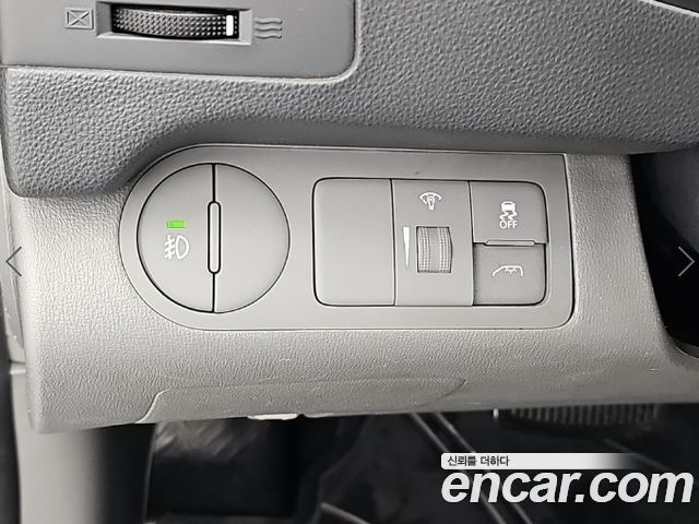 Hyundai Starex 2013 — photo 18