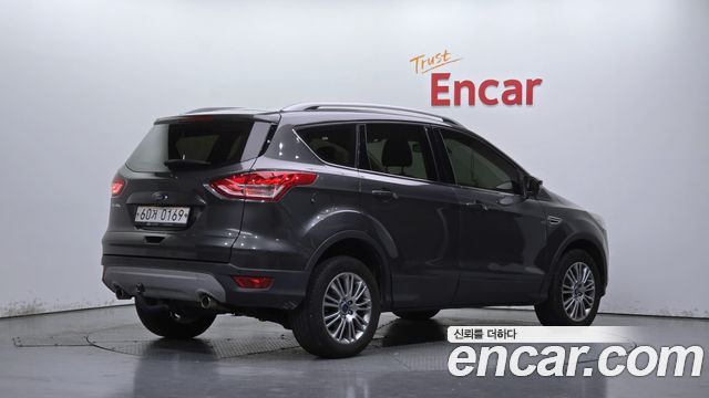 Ford Kuga 2016 — photo 2