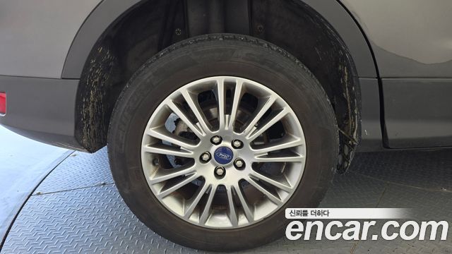 Ford Kuga 2016 — photo 5