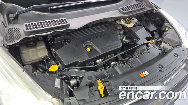 Ford Kuga 2016 — photo 6